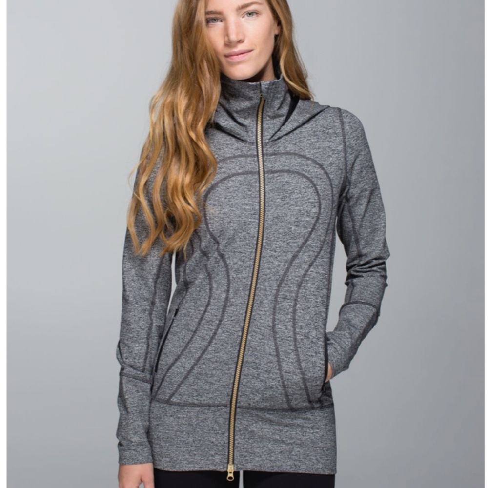 Lululemon In Stride size 6 hooded jacket